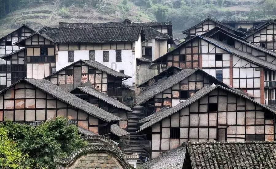 逃离违建房屋6